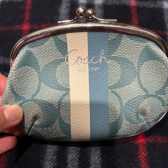 Coach Handbags - Coach coin purse